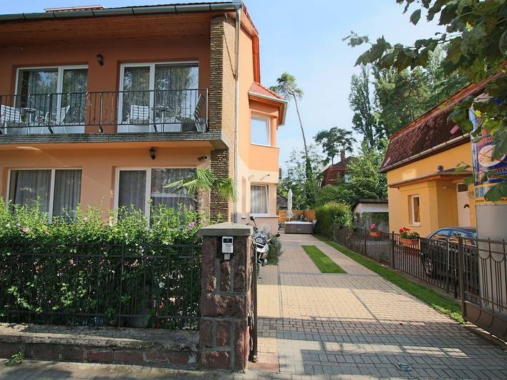 Ferienhaus für 10 Personen, mit Garten und Pool in Siofok - 3