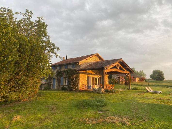 Maison de vacances pour 6 personnes, avec vue et jardin ainsi que vue sur le lac et piscine, adapté aux familles