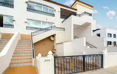 Camping pour 4 personnes, avec terrasse et piscine, animaux acceptés sur la Costa Blanca