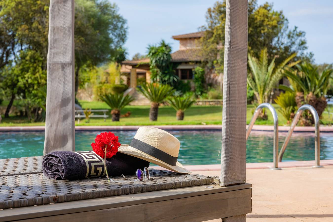 Holiday Villa Ribot con vistas a la montaña, piscina, Wi-Fi, jardín y terraza in Capdepera, Mallorca Este