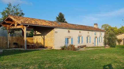 Location de vacances pour 12 personnes, avec piscine et jardin, animaux acceptés à Clérac