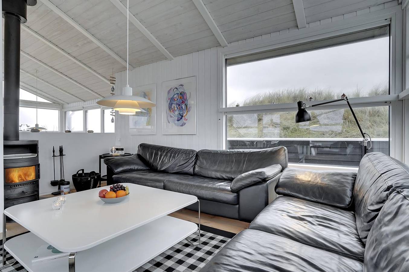 Beautiful home in Saltum w/ Wifi, 4 Bedrooms and Sauna in Blokhus, Jammeburgt