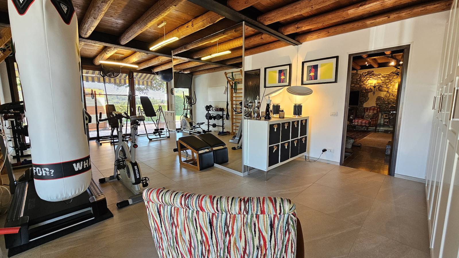 Appartement entier, Iil Gelso del Garda Luxury Suite with pool, gym, turkish bath in Castelnuovo del Garda, Montagnes autour du lac de Garde