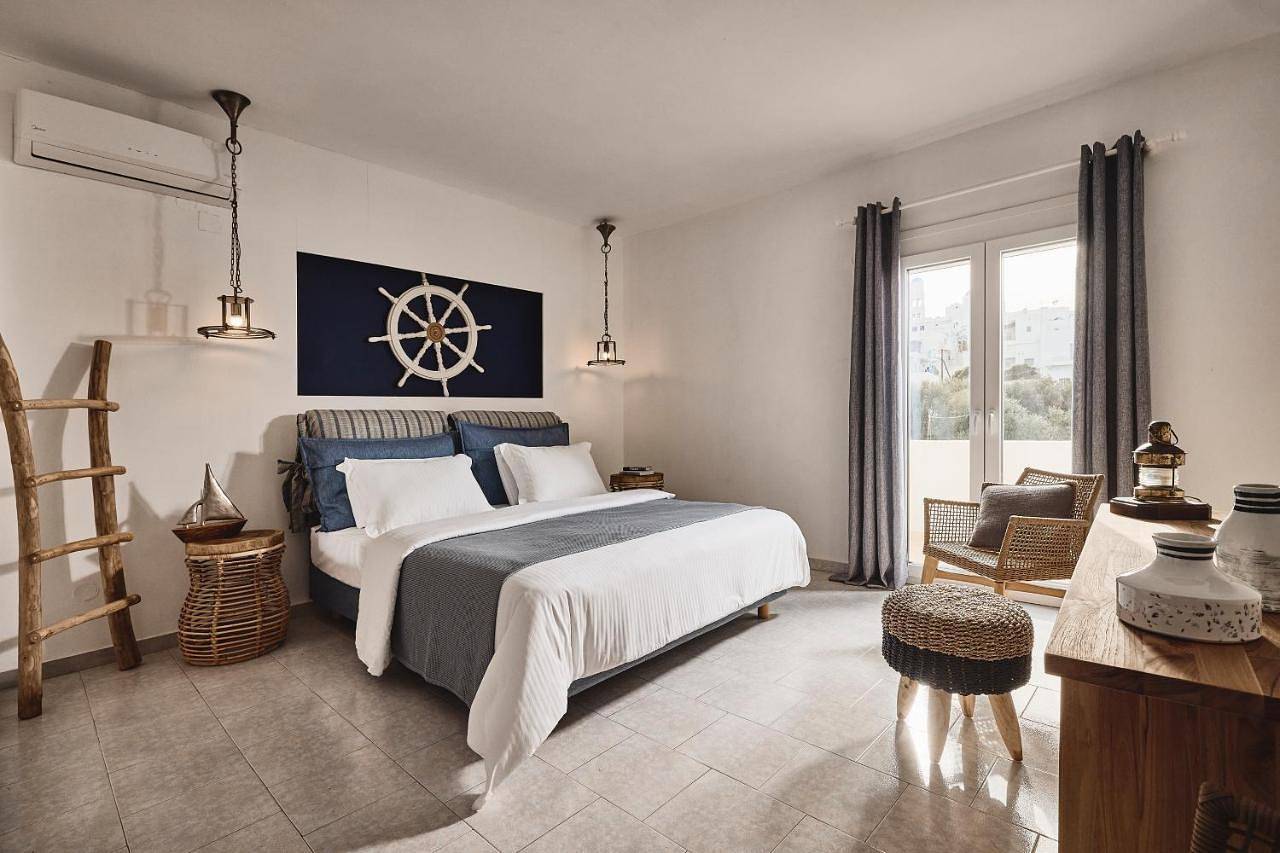 Standard Double or Twin Room in Milos