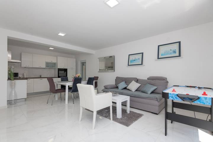Villa Bianca with private pool in Imotski, Makarska Riviera