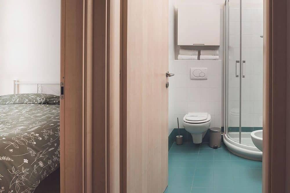 Apartamento entero, The vineyard tower in Alba, Langhe