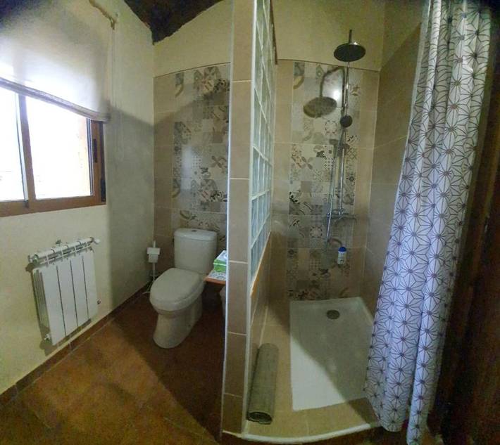 Casa de vacaciones para 5 personas, con piscina además de vistas y jardín, Se admiten mascotas en Sierra de Gredos - 2