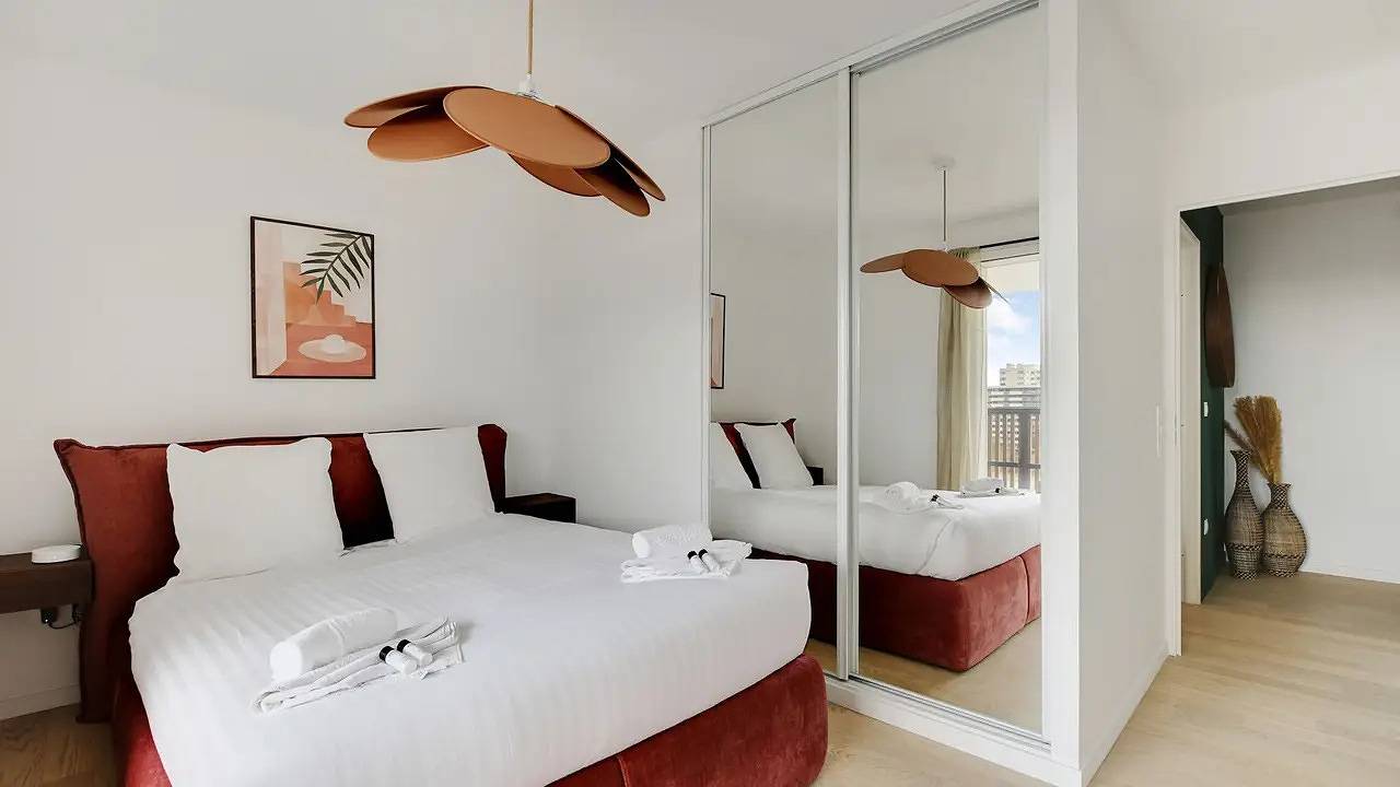 Entire holiday apartment, Ferienwohnung für 8 Personen (87 m²) in Clichy in Clichy, Hauts-de-Seine