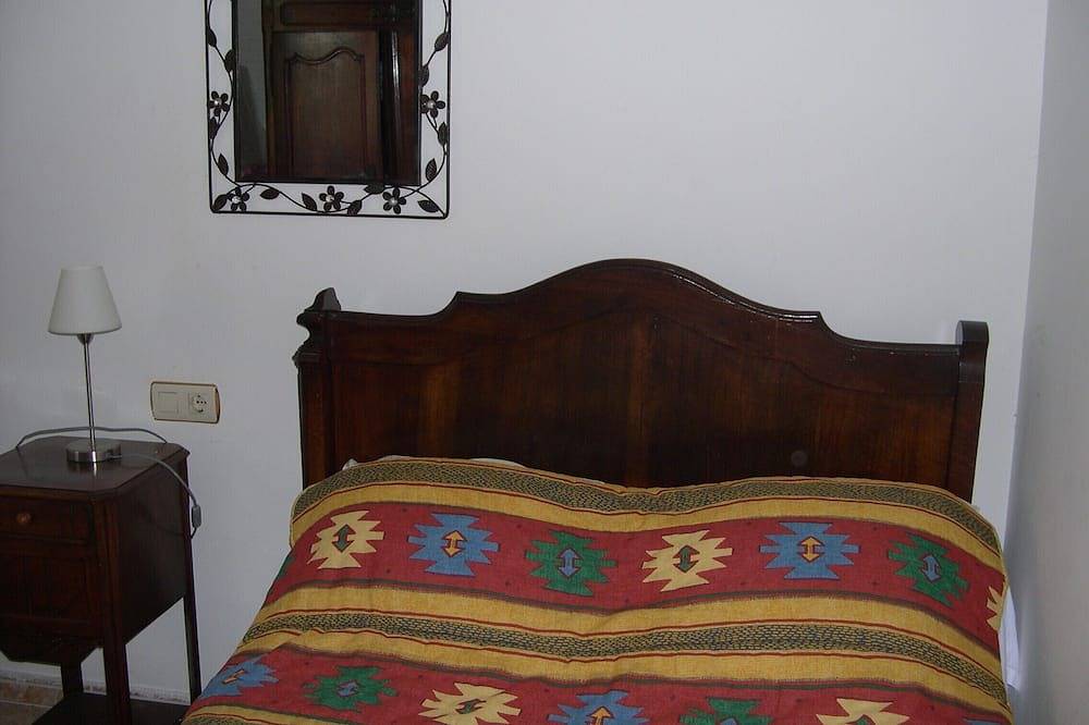 Una bonita casa en un ambiente protegido para media hora de Barcelona in Santa Coloma de Farners, Provincia de Gerona