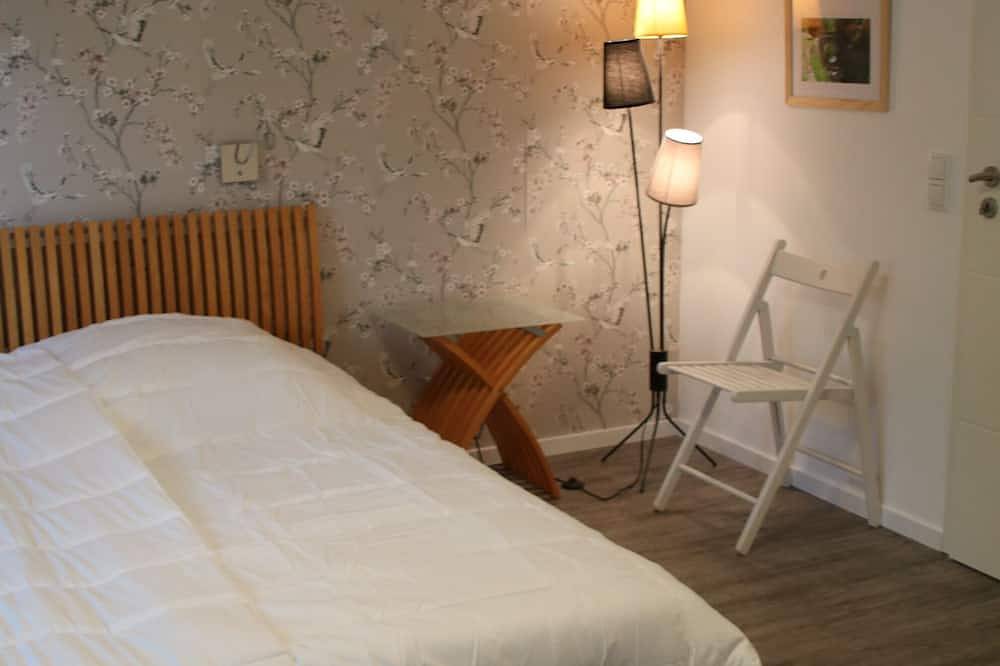 Neues Moselferienhaus Rute Knubbe, freistehend, ruhig, in sonniger Hanglage in Burg Eltz, Löf