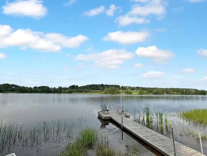 Peukaloinen in Hirsjärvi, Finlande propre