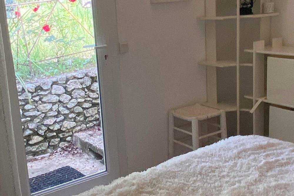 Jacuzzi todo el año y relajarse rodeado de naturaleza Casa provenzal para 3 in Mirabel-aux-Baronnies, Nyons region