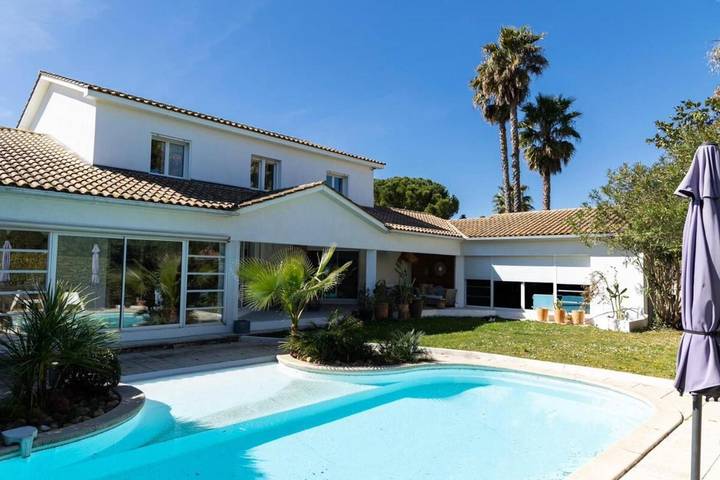 Maison de vacances pour 6 personnes, avec jardin ainsi que terrasse et piscine - 1