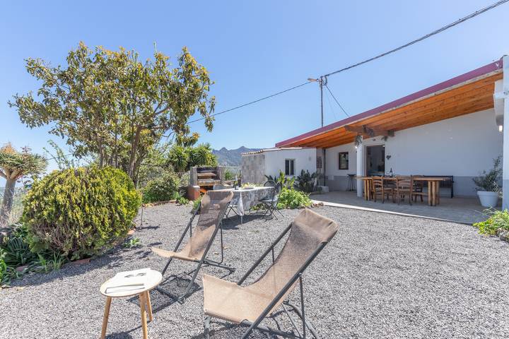 Casa rural para 8 personas, con jardín en Vega de San Mateo - 2