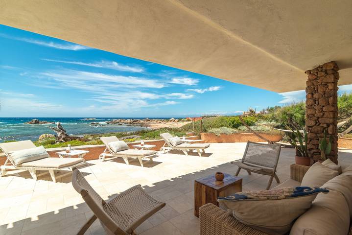 Villa 'Gabbiani' avec vue sur mer, Wi-Fi et climatisation in Portobello, Aglientu