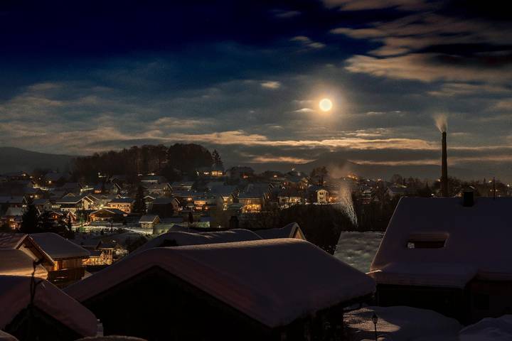 Ferienwohnung für 4 Personen, mit Balkon und Balkon/Terrasse sowie Terrasse und Garten in Dreiländereck (D-A-CZ) - 2