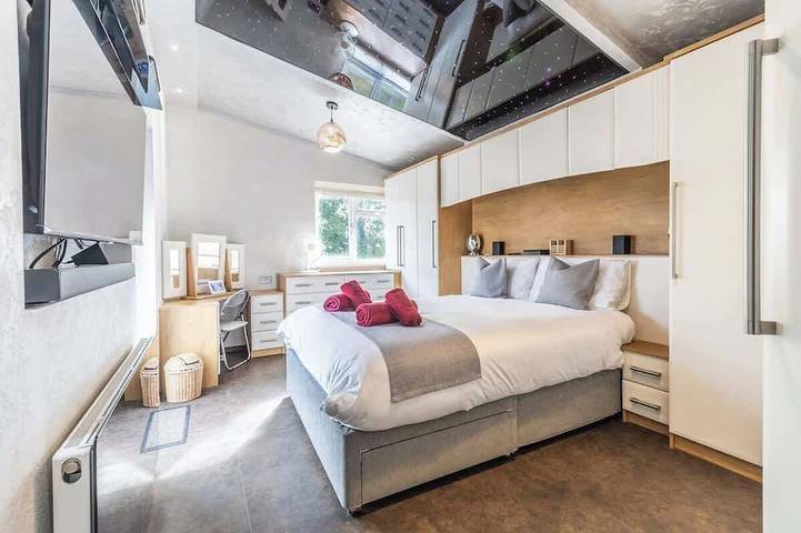 Stylish 3Br Home | Hot Tub | Near Nec, Hs2 & Jlr in Coventry, Région de Birmingham