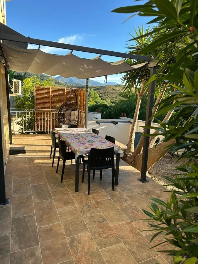 Chalet para 4 personas, con jardín y vistas, Se admiten mascotas - 1