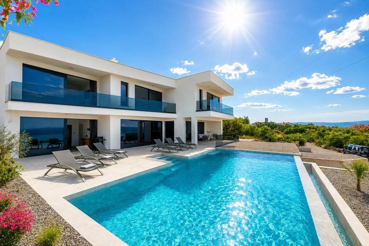 Villa für 10 Personen, mit Balkon und Pool in Crikvenica - 2