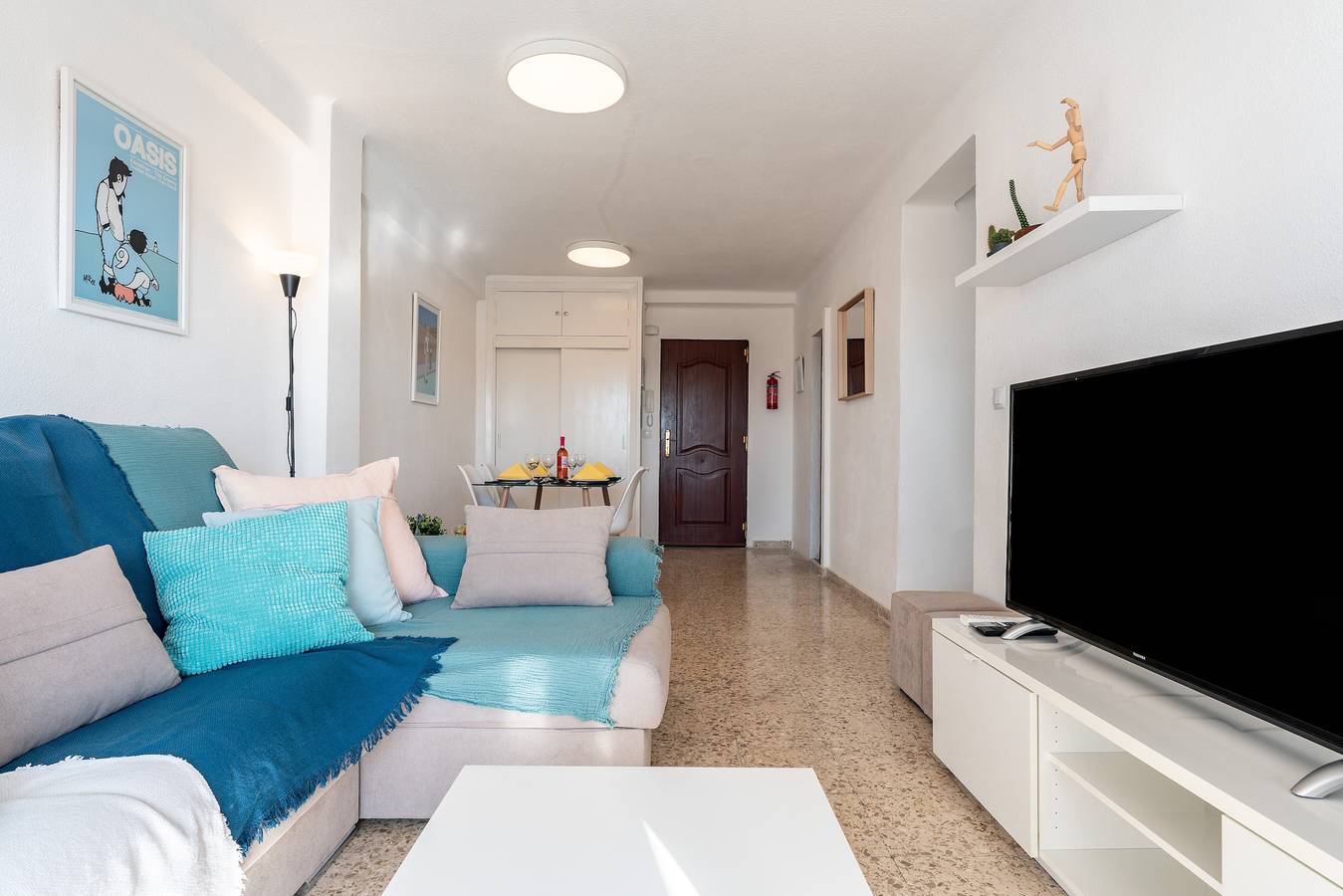 Entire apartment, Apartment 'Arco Iris' with Mountain View, Wi-Fi and Air Conditioning in Los Boliches, Fuengirola
