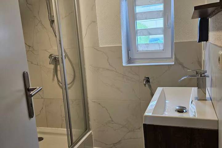 Ganze Wohnung, Komfortable Wohnung in Happenbach in Untergruppenbach, Landkreis Heilbronn