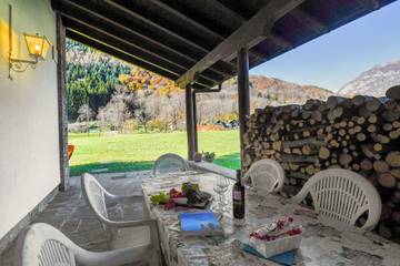 Chalet für 8 Personen in Cugnasco-Gerra, Lepontinische Alpen, Bild 2