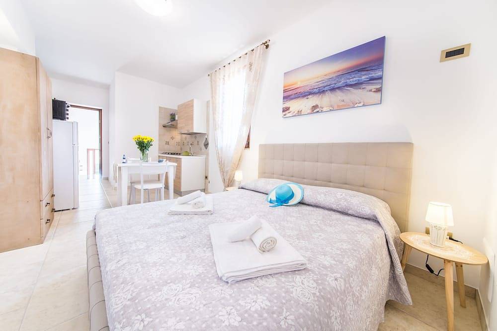 Garden Studio near Gallipoli - by Stefy in Taviano, Gulf of Taranto
