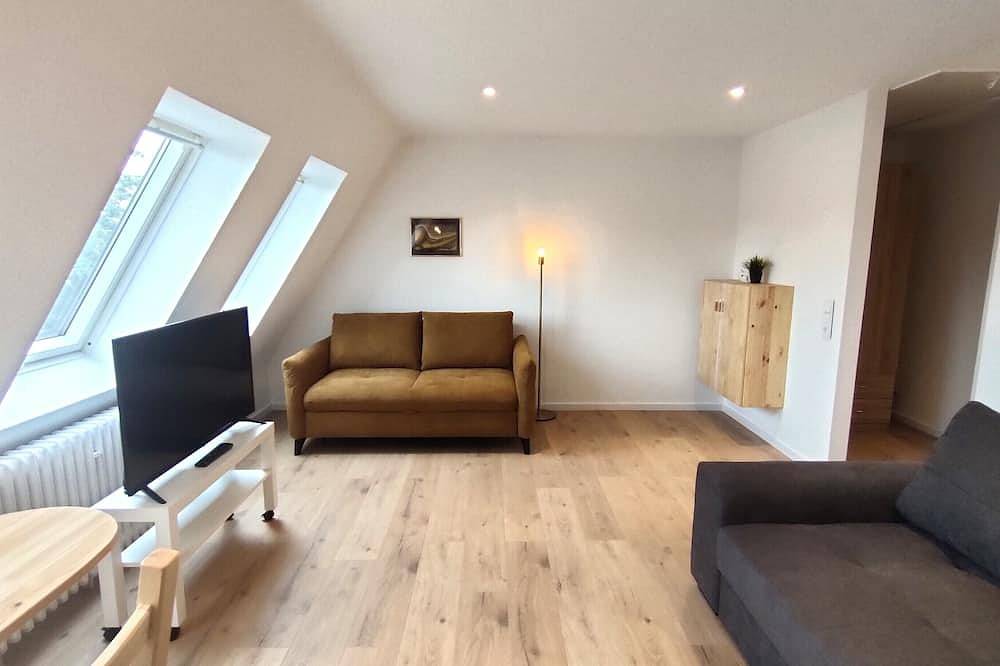 Ganze Wohnung, Fewo \"Goldene Suite\" nah am Thermalbad, zentral und dennoch ruhig in Bad Schönborn, Kraichgau