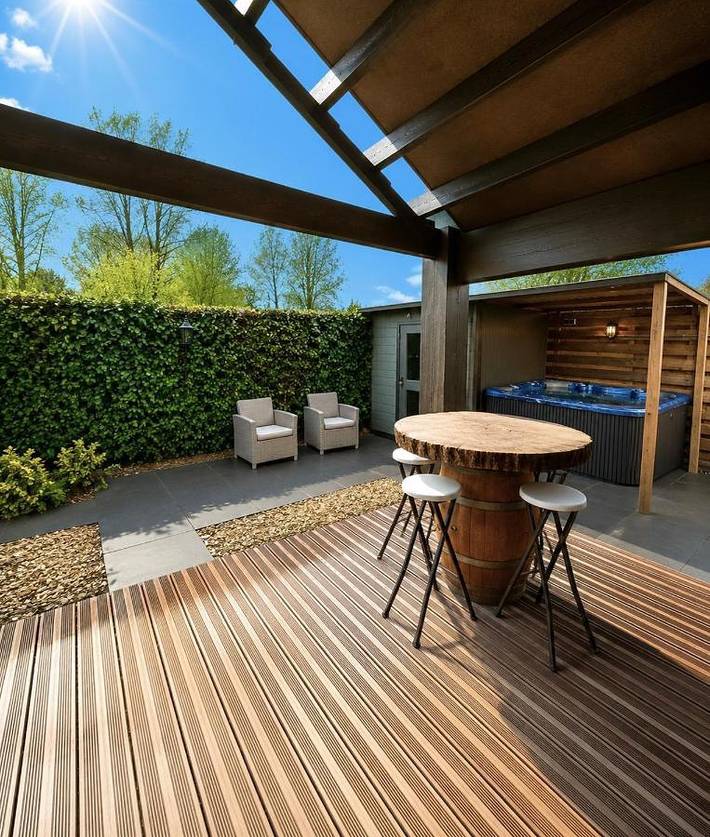 Chalet voor 3 personen, with tuin and whirlpool as well as sauna in Noord-Holland