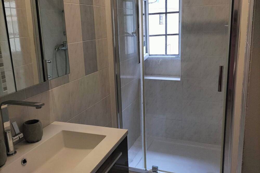 Appartement entier, Appartement le petit bonheur nos amis à quatre pattes sont les bienvenus in Saint-Pons-de-Thomières, Région de Béziers