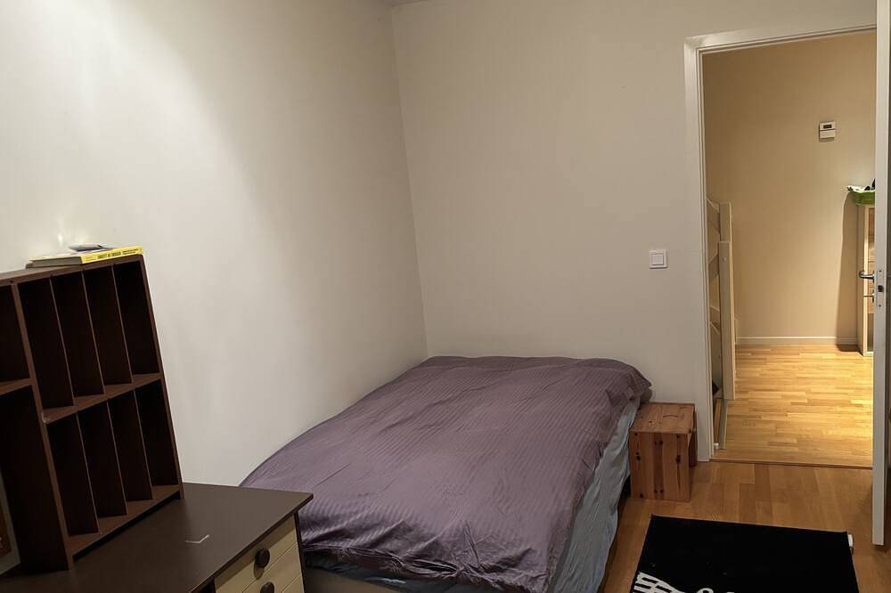 2-bedroom building in welcoming Rogaland with Wifi, Ac in Sola