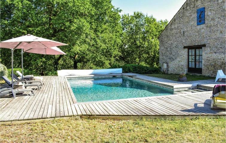 Location de vacances pour 4 personnes, avec piscine et terrasse à Sembas