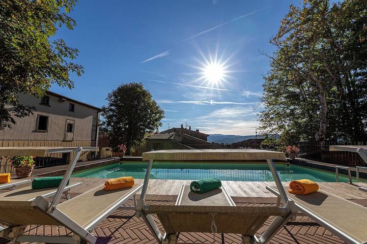 Villa per 32 persone, con giardino, con animali domestici - 1