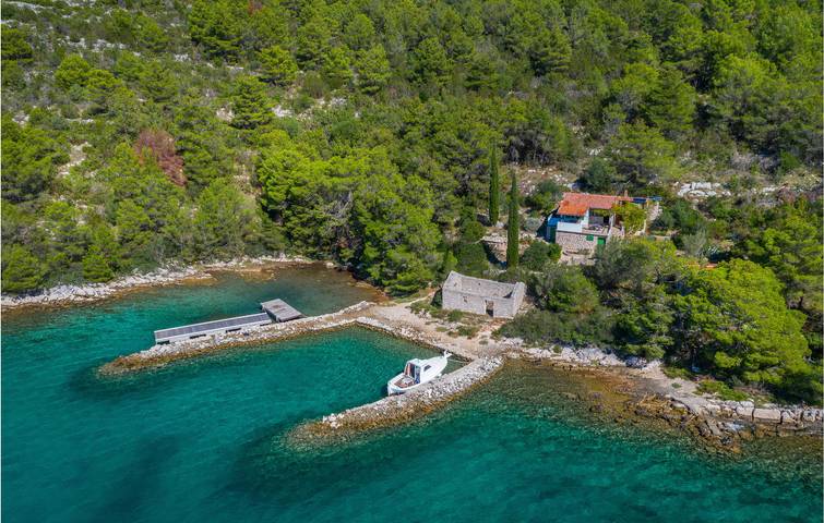 Charmantes Apartment mit Aussicht, Terrasse und WLAN in der Nähe der Küste und des Stadtzentrums in Sali, Dugi Otok