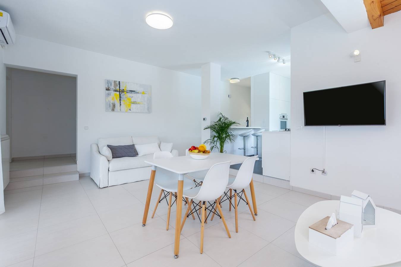 Modern Villa Aria with beautiful garden and private Pool near Vrsar in Općina Vrsar, Région de Porec