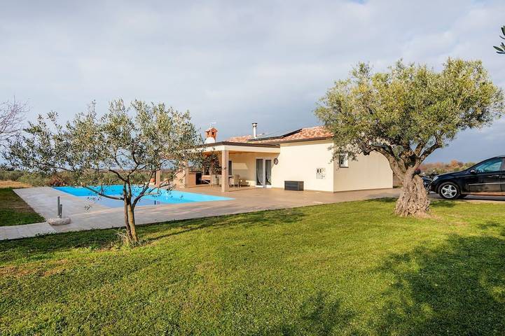Ferienhaus für 6 Personen, mit Pool, mit Haustier