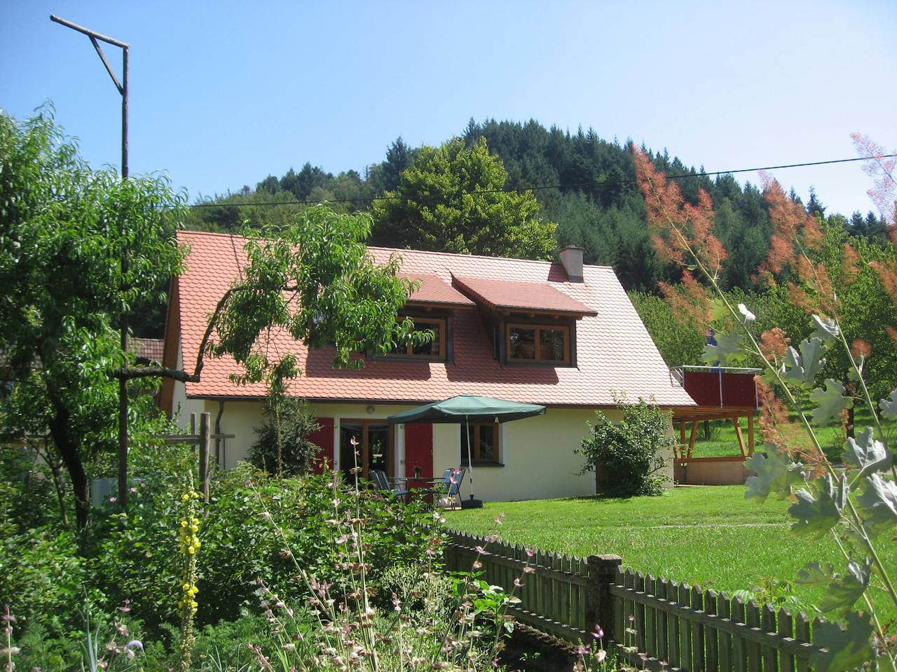 Vakantiehuis 'Am Kropbach' met Uitzicht op de Bergen, Privéterras en Wi-Fi in Grunern, Staufen im Breisgau