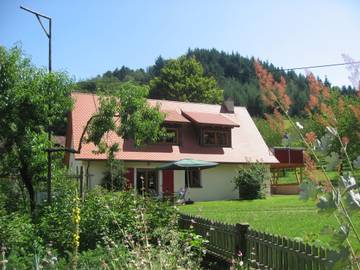 Ferienhaus für 4 Personen, mit Sauna und Garten in Staufen im Breisgau