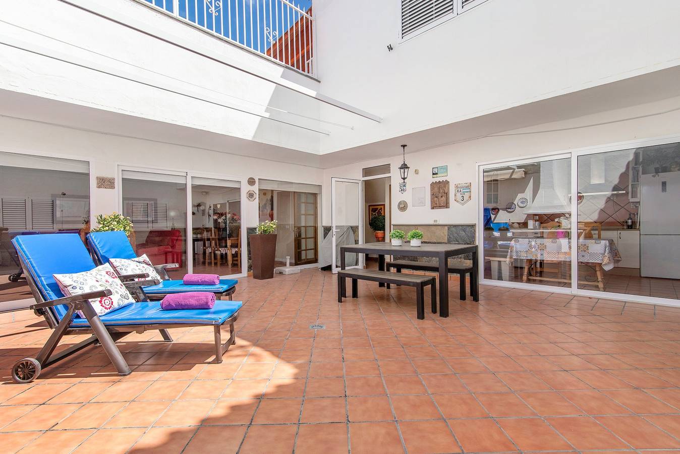 Holiday Home 'Paca' with Private Terrace, Wi-Fi and Air Conditioning in Maspalomas, San Bartolomé de Tirajana