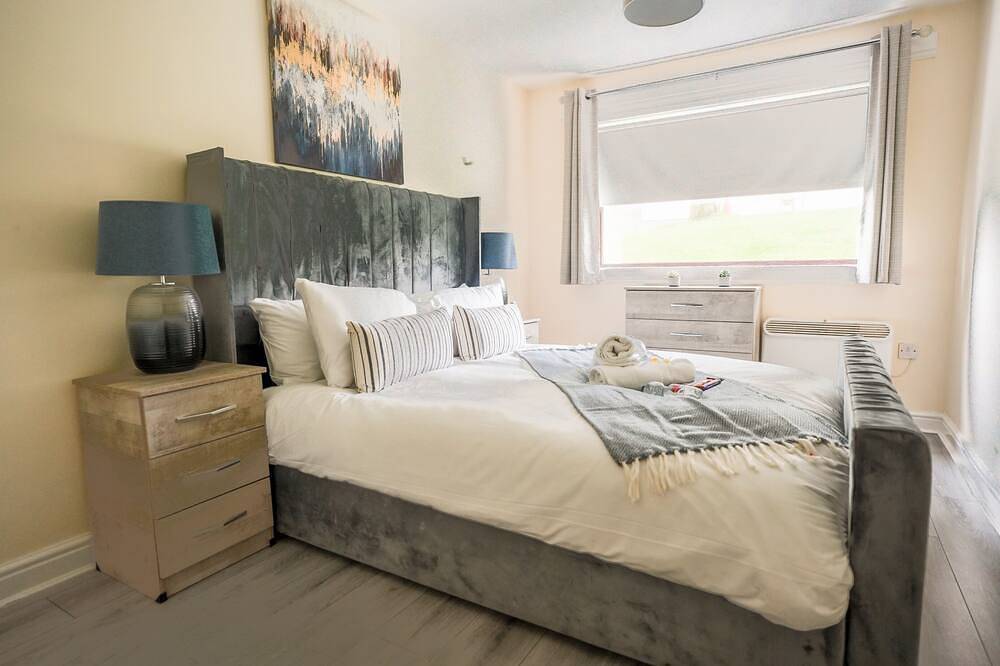 Ganze Wohnung, Apartment-Eigenes Badezimmer in Nord Lanarkshire