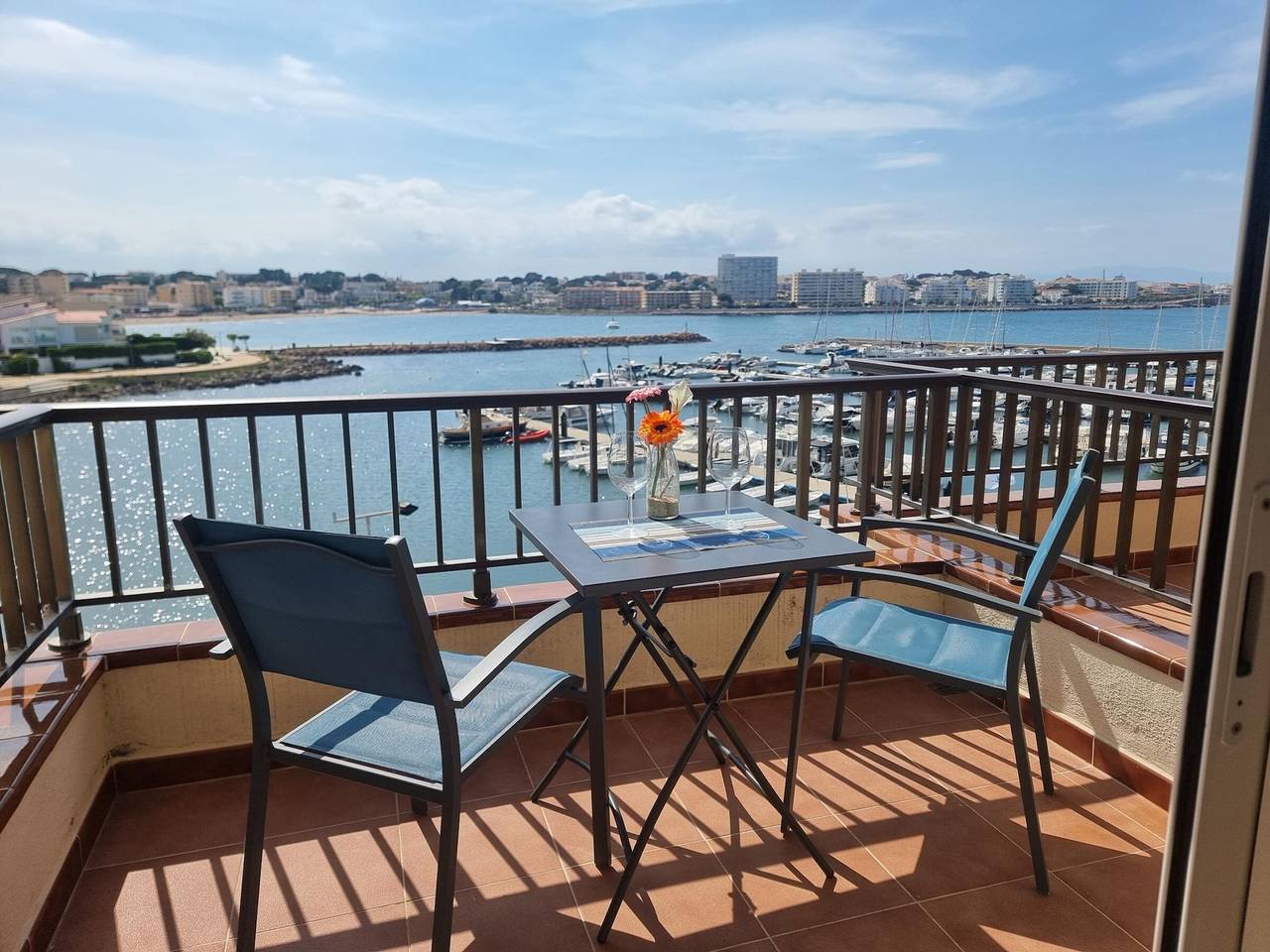 Studio entier, Studio à 200m de la plage de Riells, idéal pour couples in L'Escala, Haut-Ampurdan