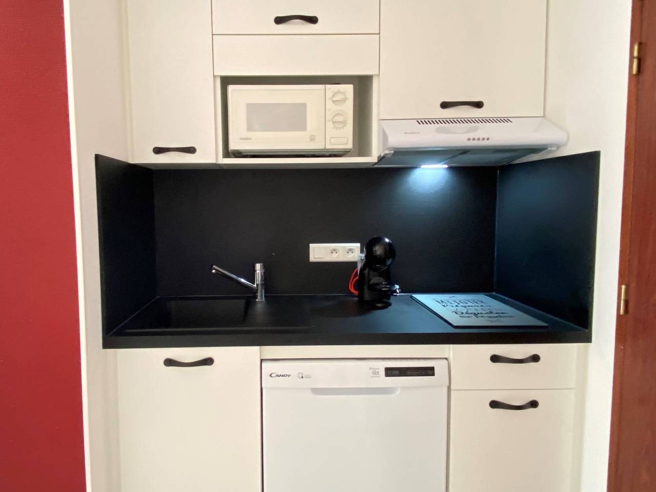 Apartamento entero, Apartamento renovado y acogedor para 2 personas con balcón grande y Wifi - Clasificado 2* in Bretignolles-sur-Mer, Valle del Loira