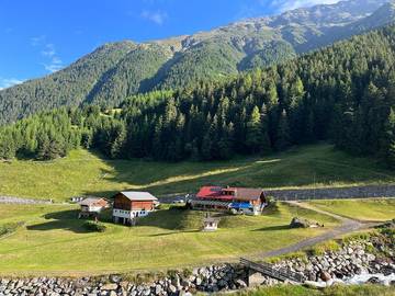 Ferienwohnung für 10 Personen in Längenfeld, Ötztal, Bild 2