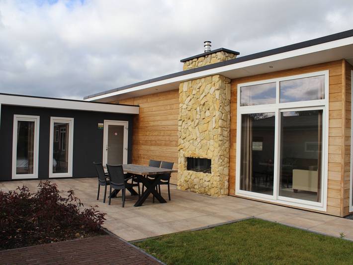 Vakantiehuis voor 4 personen, with terras and sauna as well as zwembad, met huisdier in Bemelen