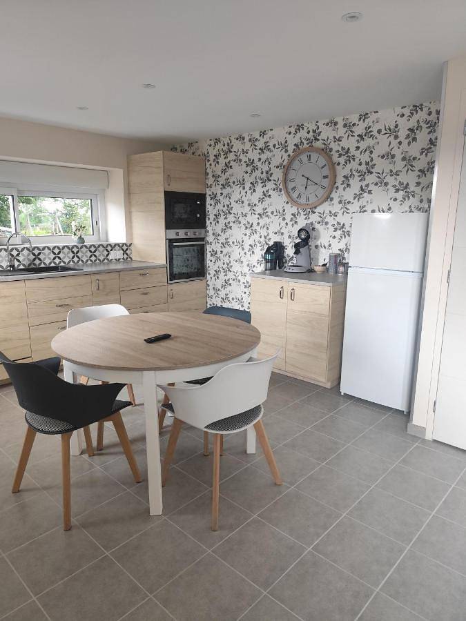 Location de vacances pour 4 personnes, avec terrasse et jardin à La Trinité (Manche) - 3