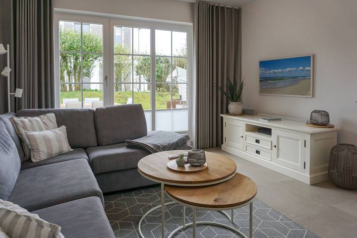 Ganze Wohnung, 3-Raum-Appartement im Erd- und Untergeschoss mit ca. 75m² Nutzfläche in Wenningstedt, Sylt