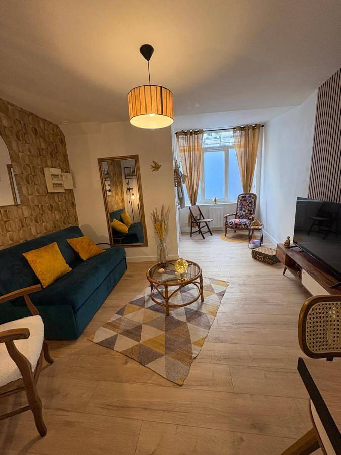 Appartement entier, Joli appartement au pied du beffroi in Arras, Région d'Arras