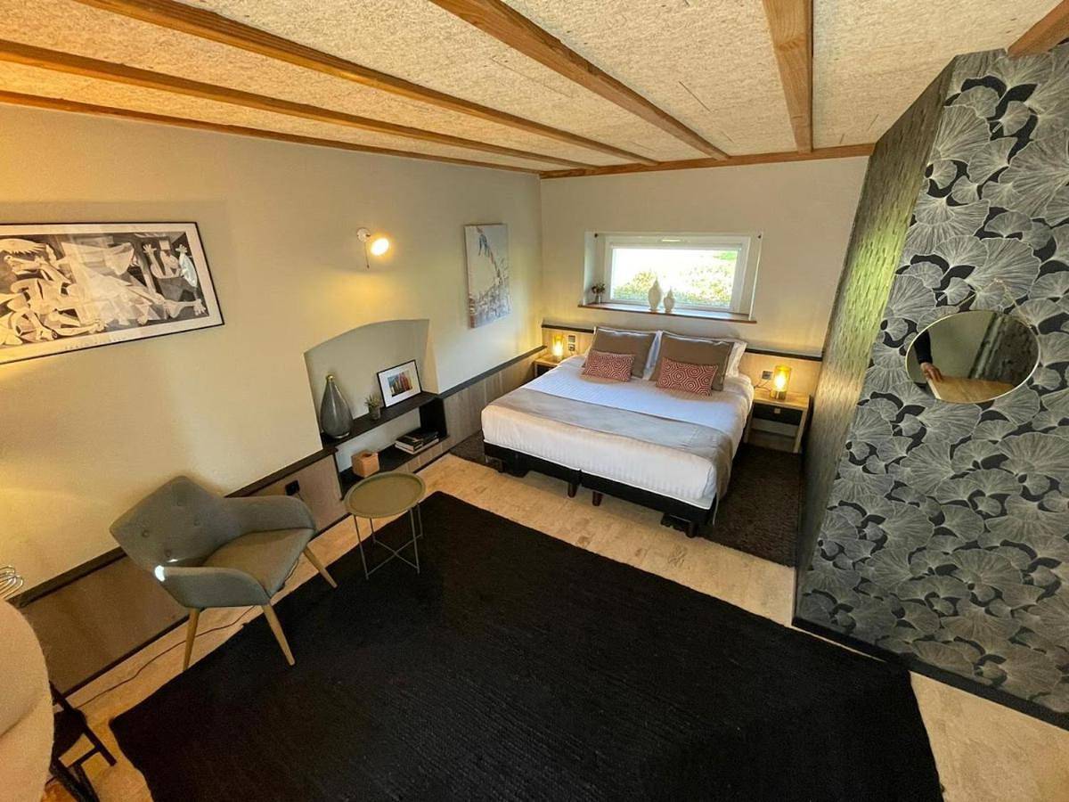 Double or Twin Room in Pont-l'Abbé, Région de Quimper