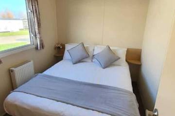 Static Caravan for 8 People in Camber, Rother, Photo 1