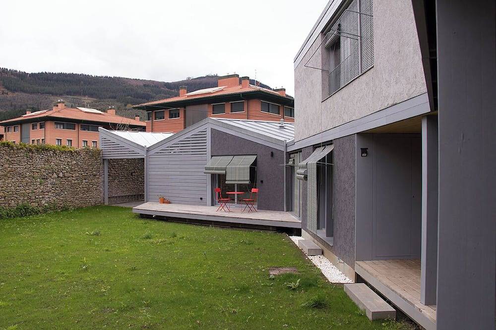 Osteiko Etxea. Apartamento entero. 5 plazas. in Orozco, Cordillera Cantábrica